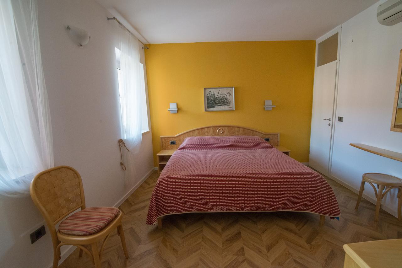 Bed&Breakfast Saturn Veli Lošinj Dış mekan fotoğraf